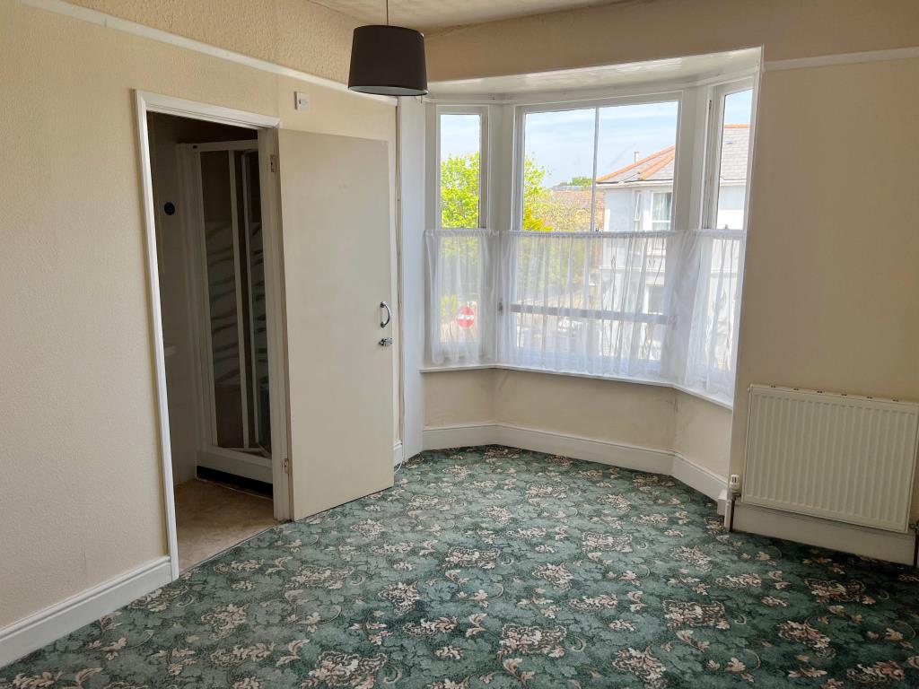 Town Centre Six-Bedroom House With Potential