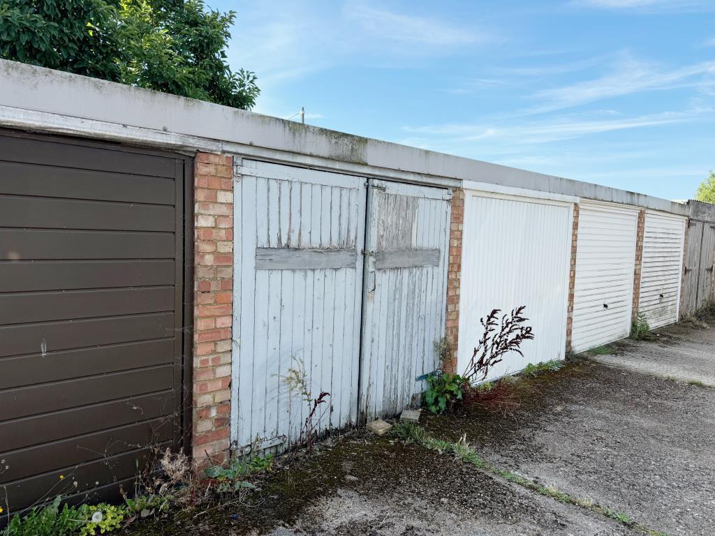 Three-Bedroom House For Improvement With Garage En-Bloc