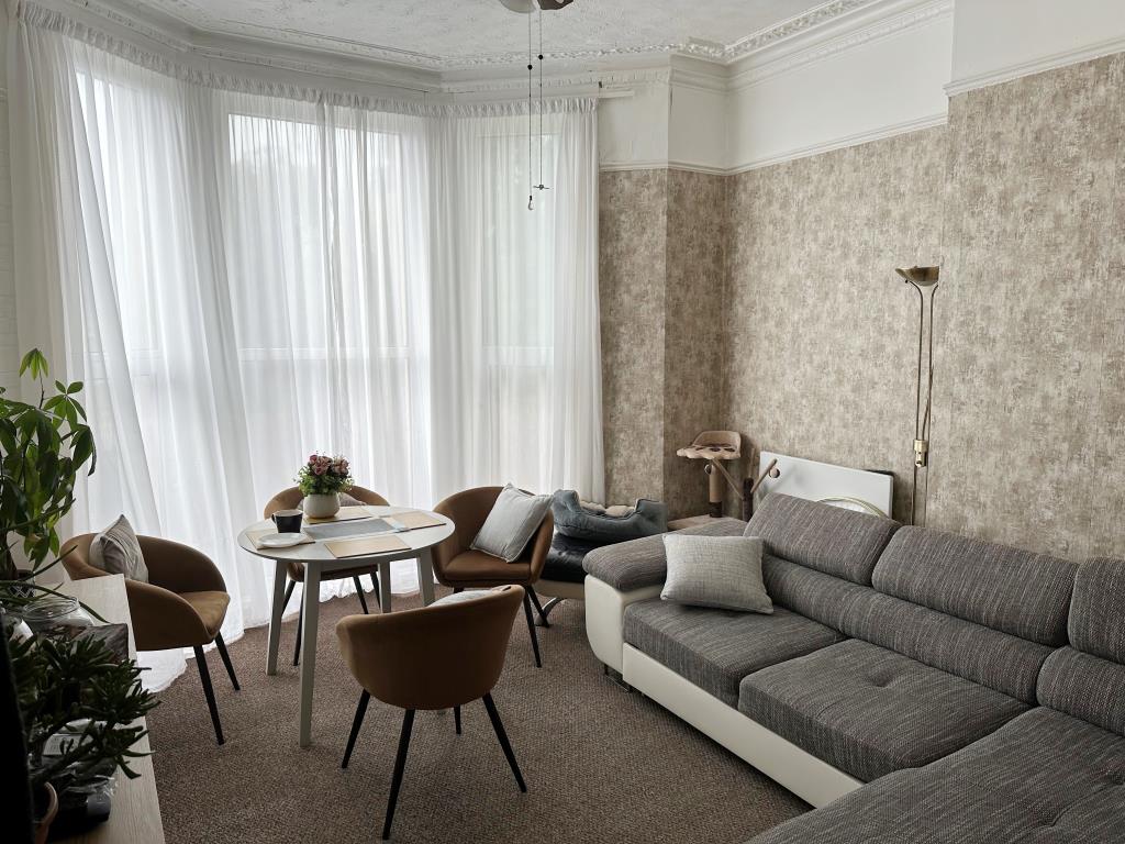 Block Of Five Flats For Investment