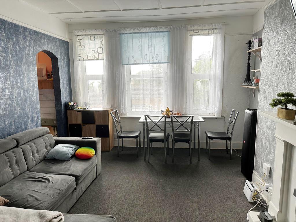 Block Of Five Flats For Investment