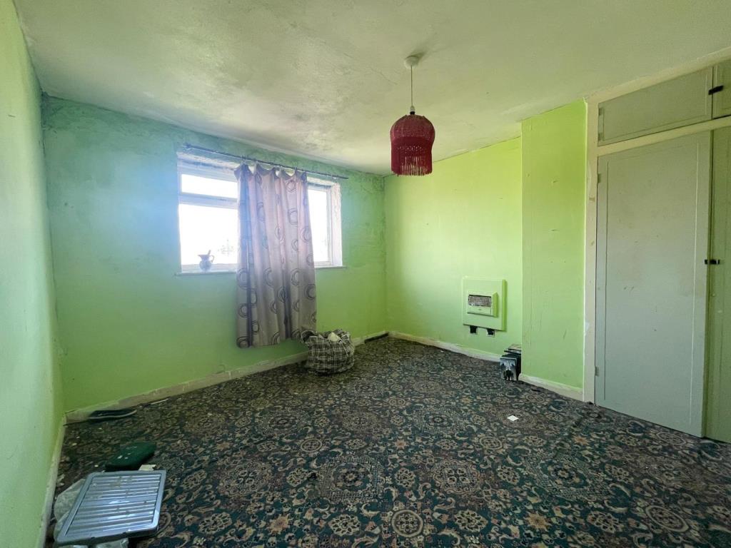 Semi-Detached House For Improvement