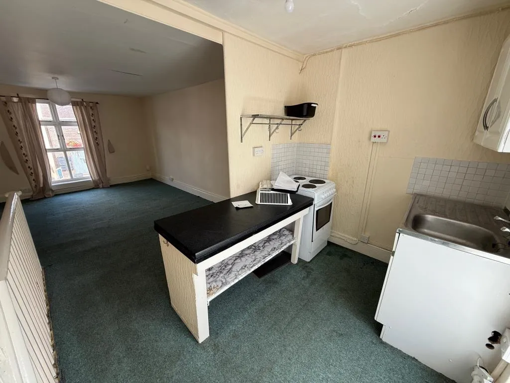 Mixed Use Building For Improvement And Repair