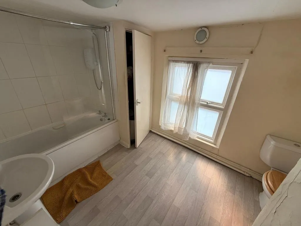 Mixed Use Building For Improvement And Repair