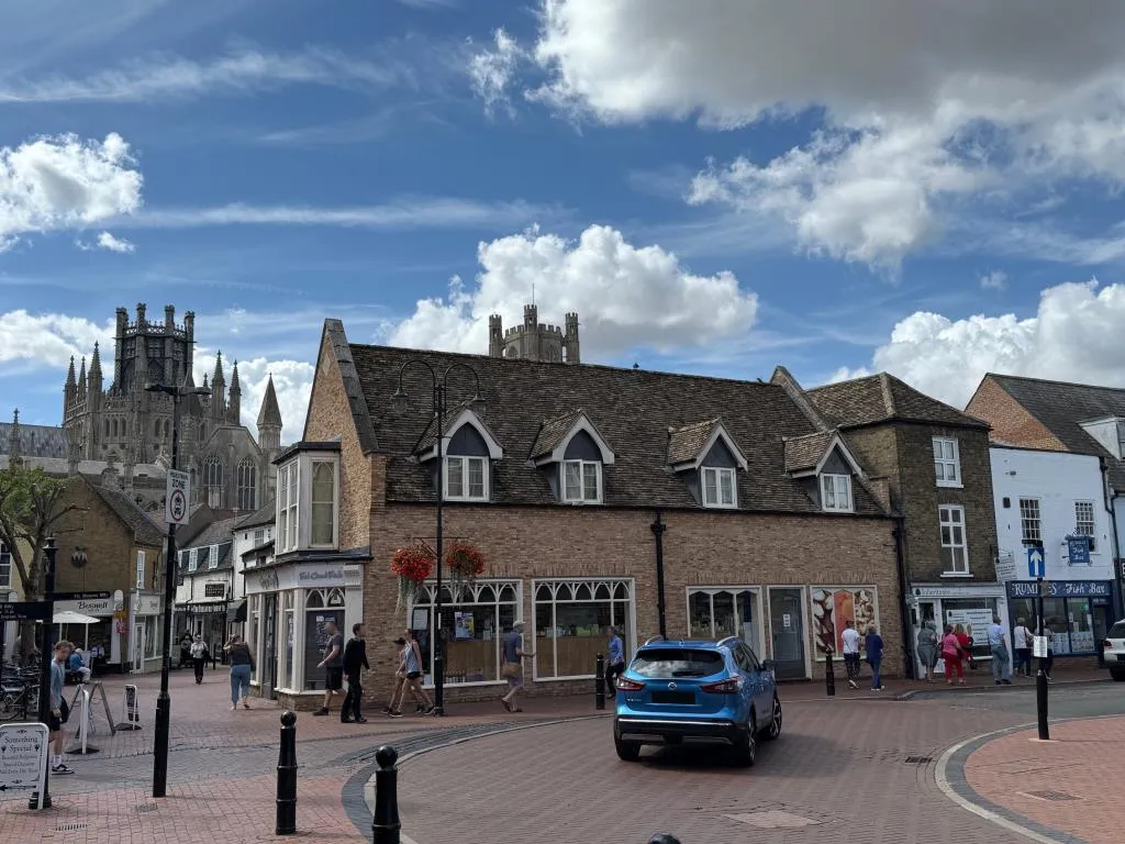 Mixed Use Building For Improvement And Repair