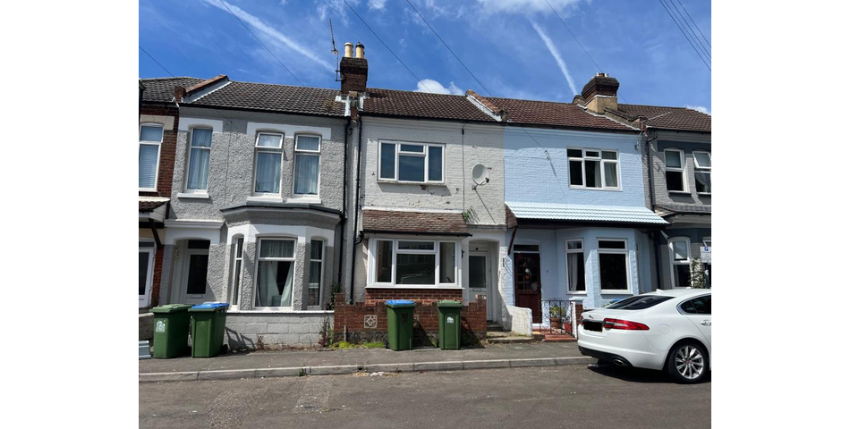 Lot 44 - Terraced House For Improvement