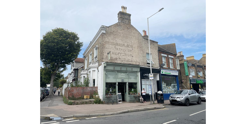 Lot 116 - Mixed Use Investment - Two Shops, Four Flats And Garage With Potential