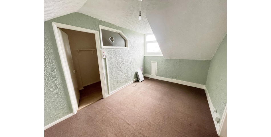 Lot 116 - Mixed Use Investment - Two Shops, Four Flats And Garage With Potential