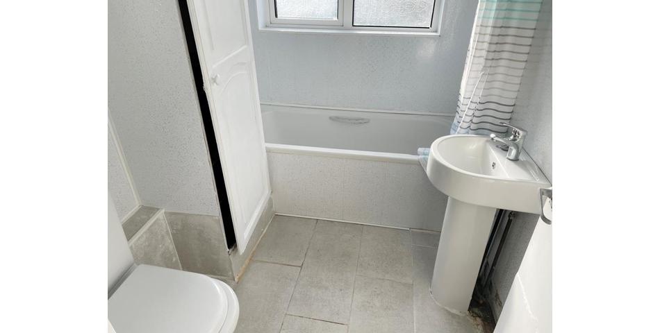 Lot 114 - Three-bedroom House For Improvement