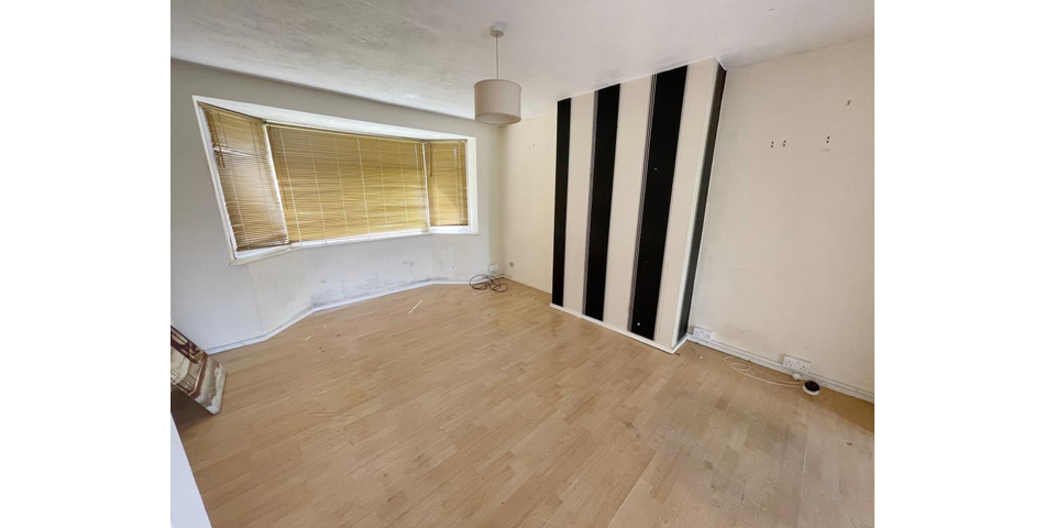 Lot 178 - Semi-detached House For Improvement