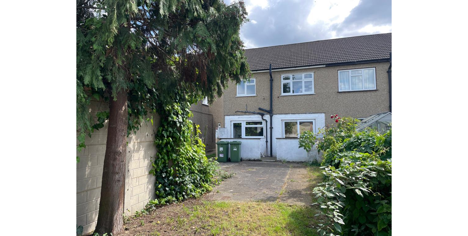 Lot 178 - Semi-detached House For Improvement