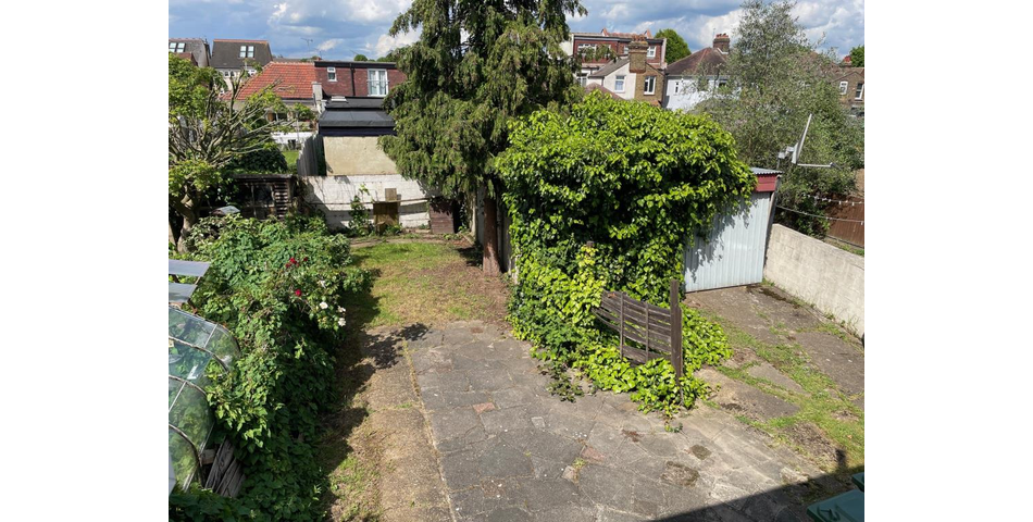 Lot 178 - Semi-detached House For Improvement