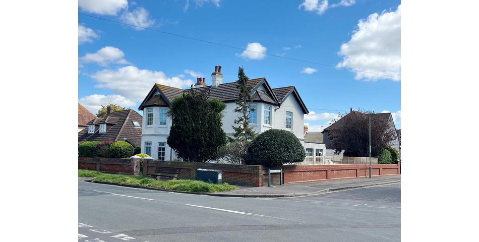 Lot 20 - Flat With Sea Views