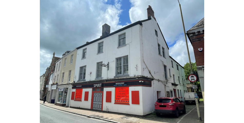 Lot 6 - High Yielding Freehold Investment
