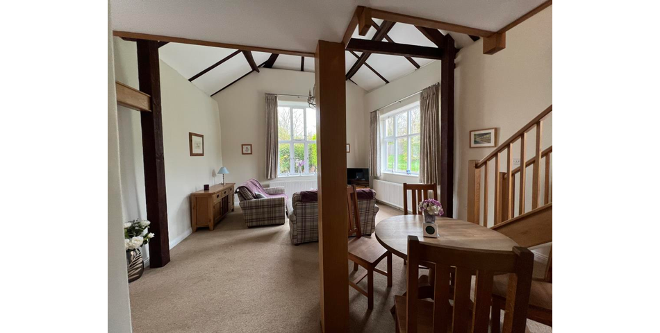 Lot 15 - Refurbished Character Cottage Close To The Sea