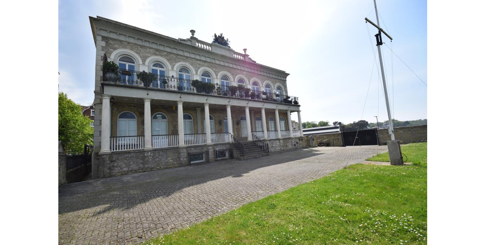 Lot 21 - Freehold Four Storey Waterfront Building With Potential
