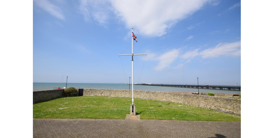 Lot 21 - Freehold Four Storey Waterfront Building With Potential