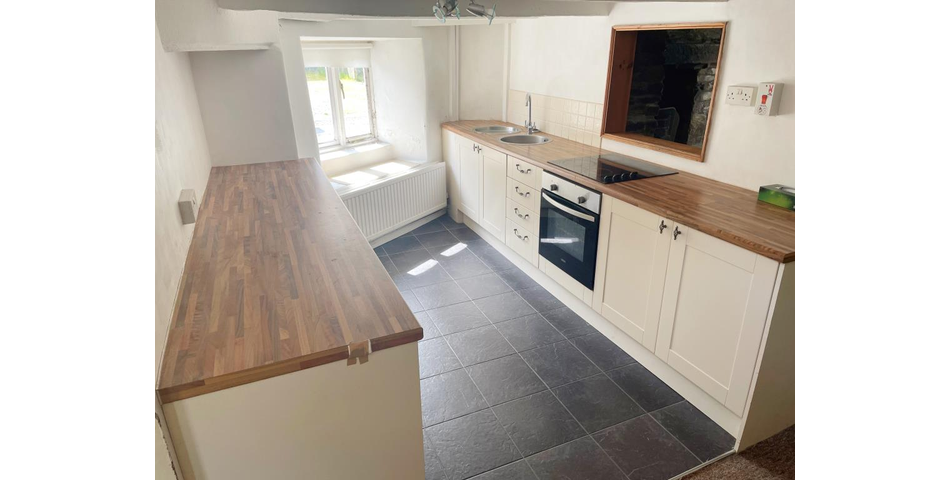 Lot 68 - Town Centre Cottage For Improvement