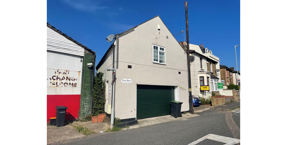 Lot 36 - Large Garage With Two Flats