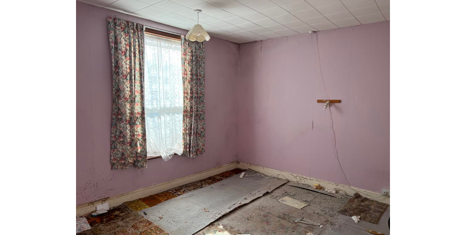 Lot 146 - Three-bedroom House For Improvement