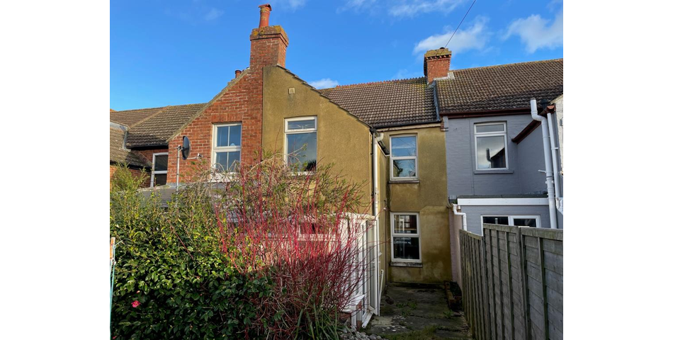 Lot 34 - Bay Fronted House For Improvement