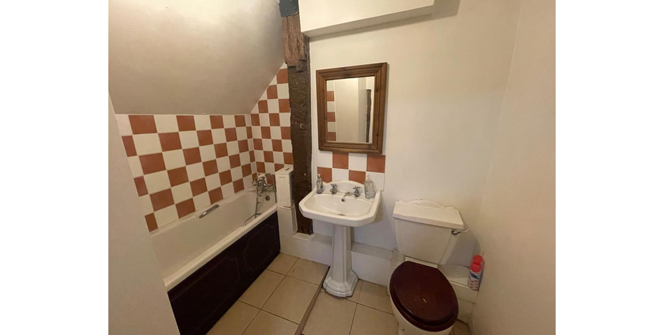 Lot 80 - Vacant City Centre Commercial Premises