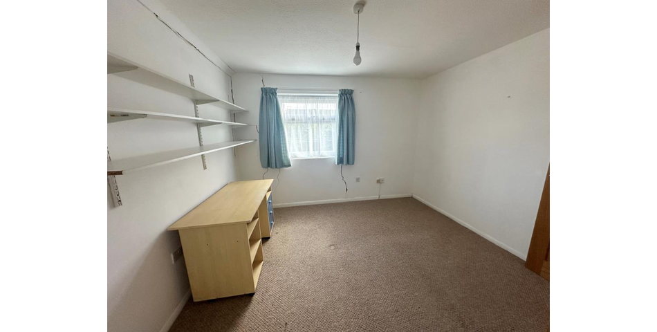 Lot 148 - End-terrace House Close To University