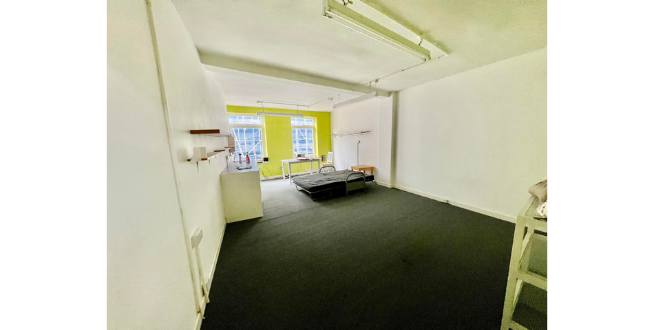 Lot 56 - Freehold Town Centre Commercial Investment