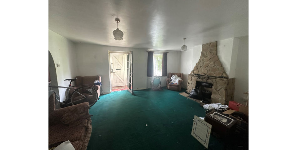 Lot 101 - Four-bedroom House For Refurbishment
