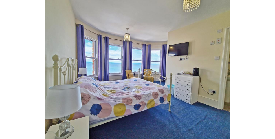 Lot 148 - Seafront Bed And Breakfast With Potential For Conversion