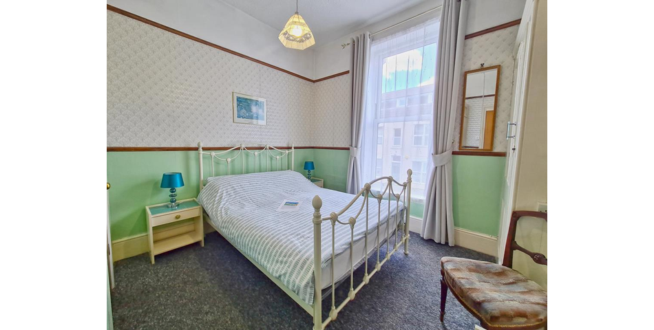 Lot 148 - Seafront Bed And Breakfast With Potential For Conversion