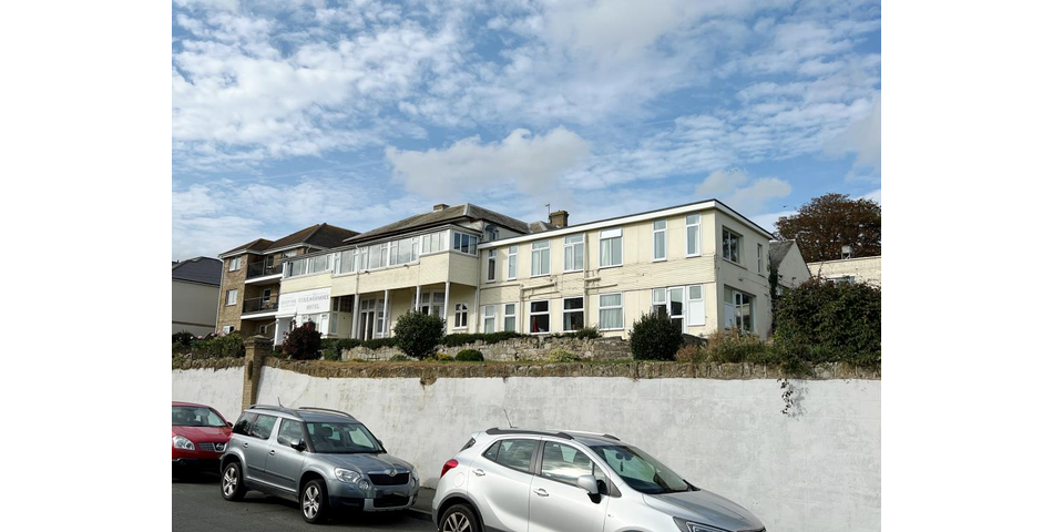 Lot 99 - Hotel With Planning For Partial Demolition; Eight Two-bedroom Apartments And Retention Of A Smaller Boutique Hotel