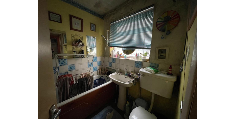 Lot 144 - Two-bedroom Upper Maisonette For Improvement With Garage And Garden