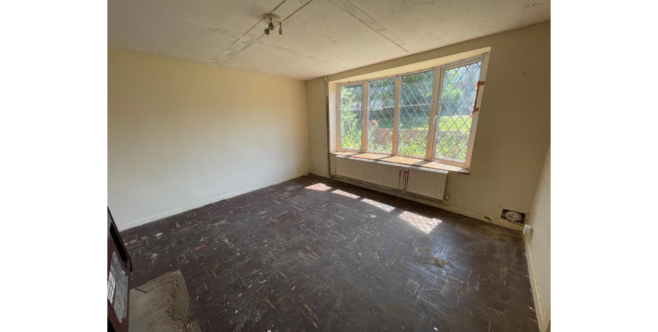 Lot 133 - Freehold End-terrace House For Refurbishment