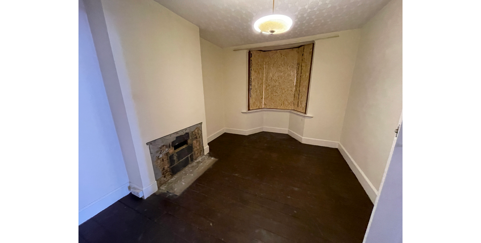 Lot 27 - Semi-detached Bungalow With Garage For Improvement