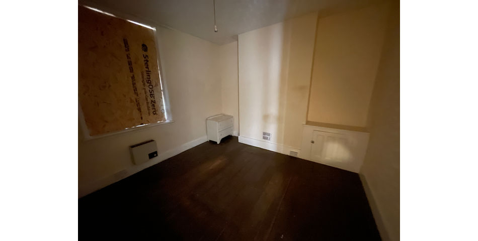 Lot 27 - Semi-detached Bungalow With Garage For Improvement