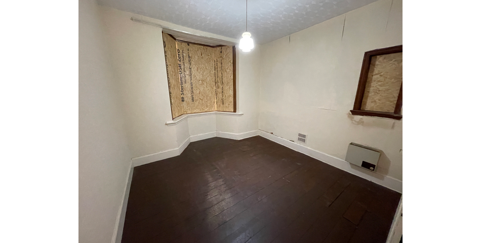 Lot 27 - Semi-detached Bungalow With Garage For Improvement