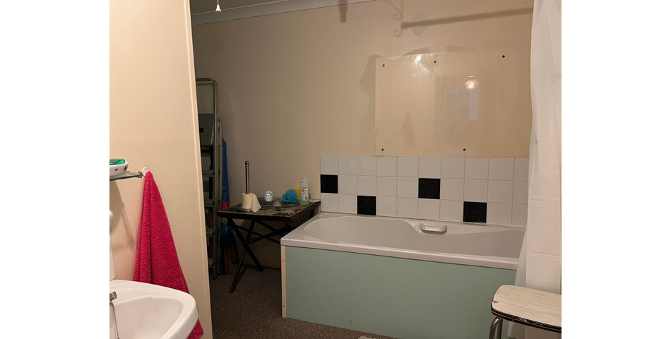 Lot 30 - Three-bedroom Flat For Investment Or Occupation