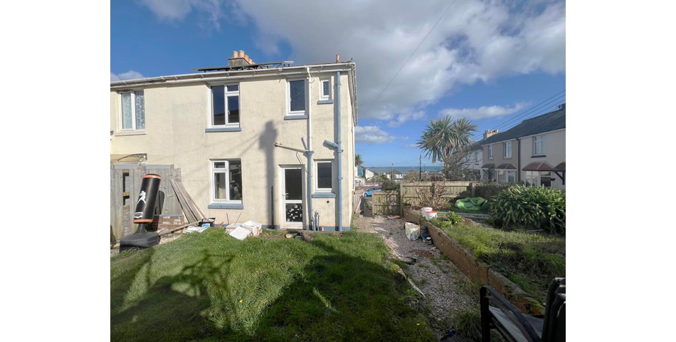 Lot 59 - Semi-detached House For Refurbishment