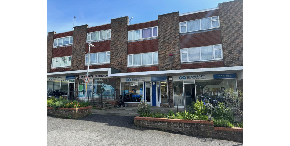 Lot 81 - Vacant Ground Floor Retail Unit Plus Residential Ground Rent
