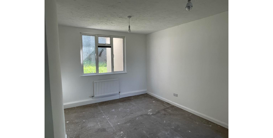 Lot 16 - Semi-detached House For Improvement