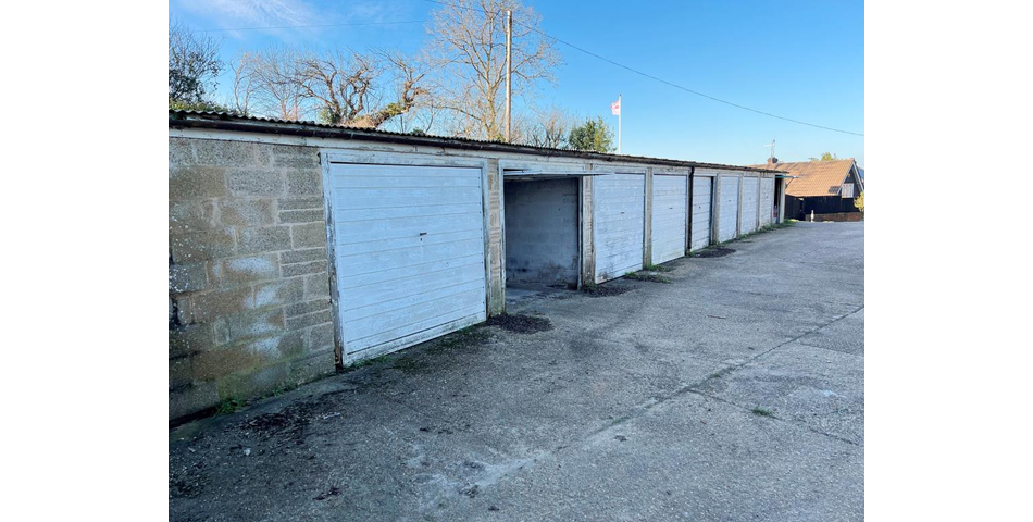 Lot 83 - Freehold Block Of 19 Garages