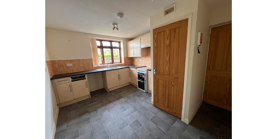 Lot 93 - Cottage For Refurbishment