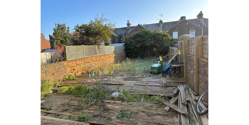 Lot 91 - Six-bedroom Semi-detached House Currently Arranged As A Hmo