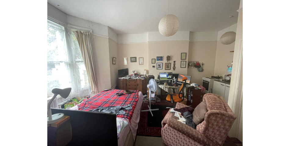 Lot 72 - Mixed Use Investment - Two Shops, Four Flats And Garage With Potential
