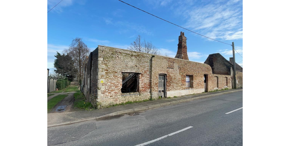 Lot 58 - Cottage Renovation Project With Planning In Village Location