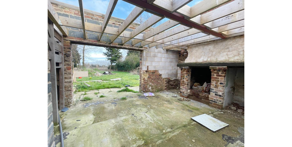 Lot 58 - Cottage Renovation Project With Planning In Village Location