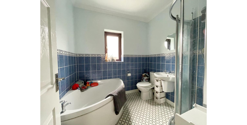 Lot 4 - Three-bedroom Semi-detached House For Investment