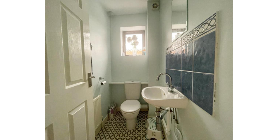 Lot 4 - Three-bedroom Semi-detached House For Investment