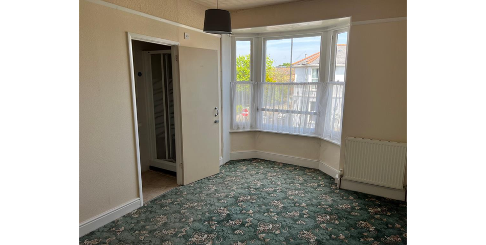 Lot 85 - Town Centre Six-bedroom House With Potential