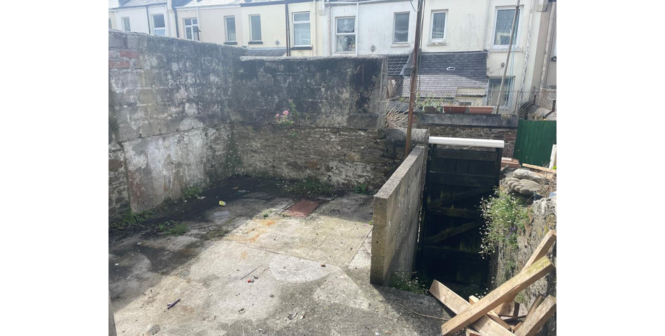 Lot 151 - House In Need Of Improvement